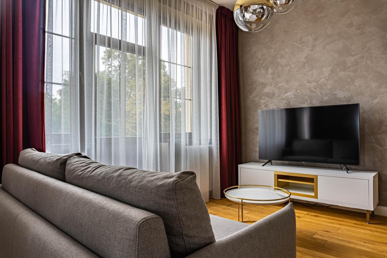 Rosso Aparthotel Michalovce Eksteriør bilde