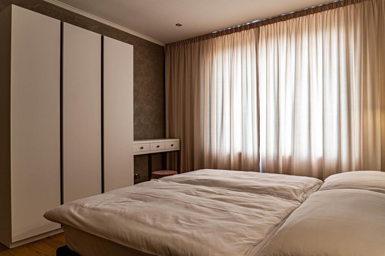 Rosso Aparthotel Michalovce Eksteriør bilde