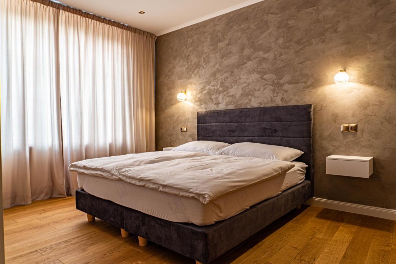 Rosso Aparthotel Michalovce Eksteriør bilde