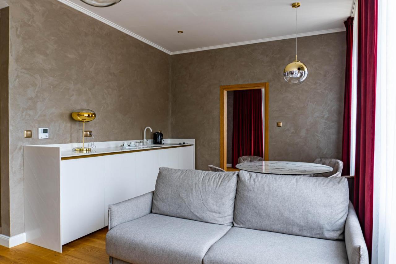 Rosso Aparthotel Michalovce Eksteriør bilde