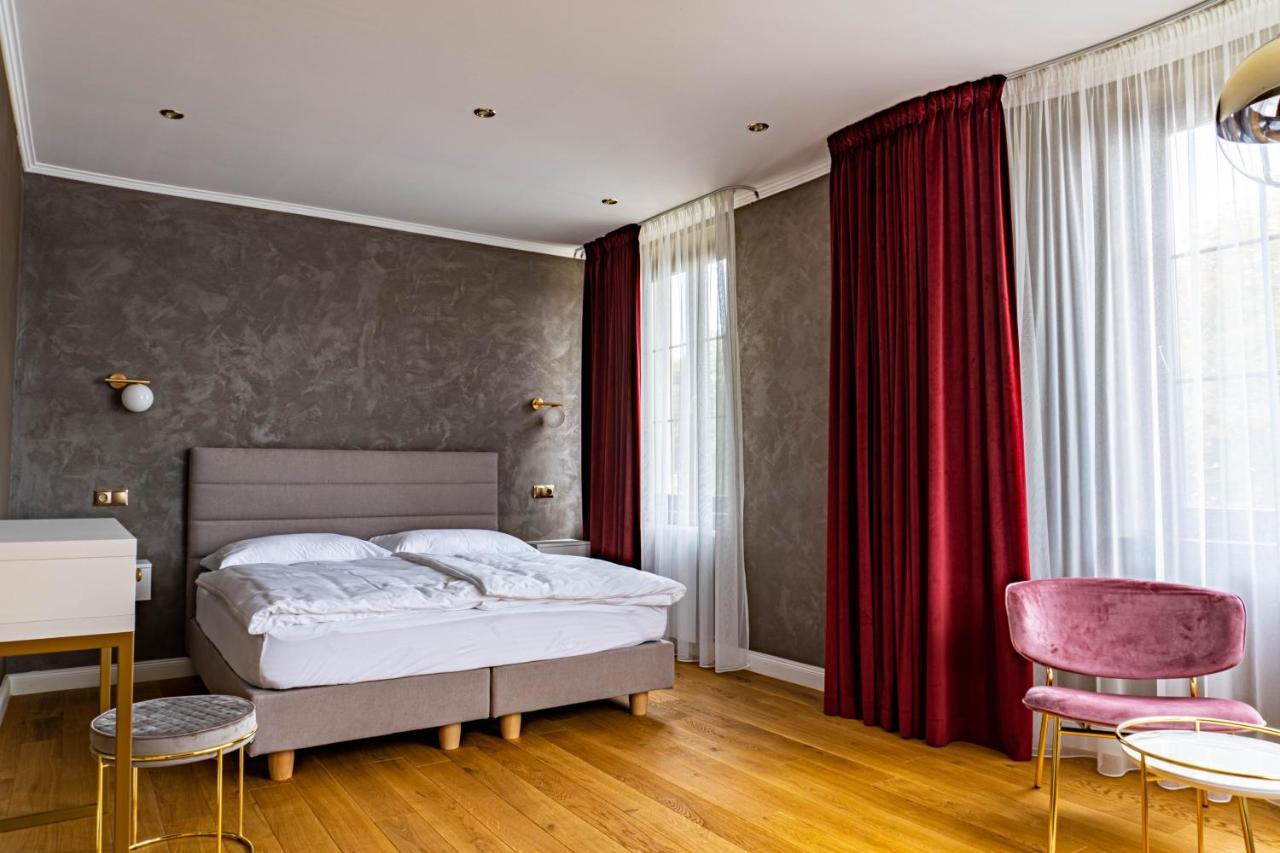 Rosso Aparthotel Michalovce Eksteriør bilde